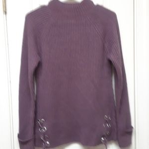 Derek Heart Muave/Purple Sweater Small